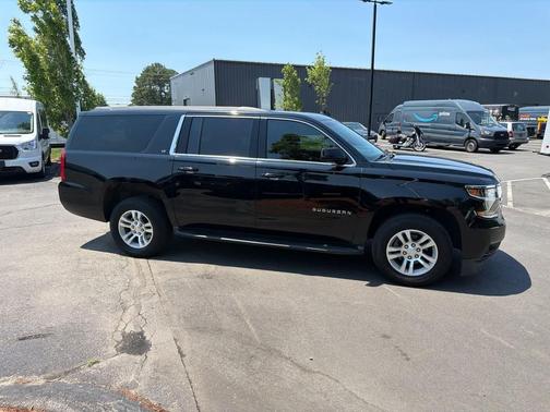Black 2019 Chevrolet Suburban LT