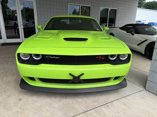 Sublime Pearlcoat 2019 Dodge Challenger R/T Scat Pack Widebody