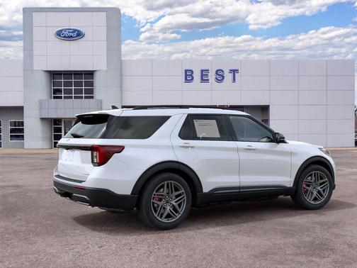 Star White Metallic Tri-Coat 2027 Ford Explorer ST-Line
