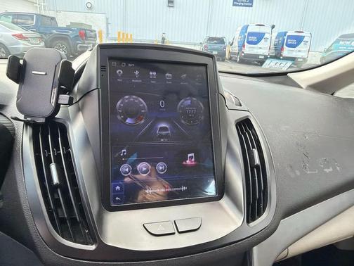 Tuxedo Black Metallic 2013 Ford C-Max Hybrid SE