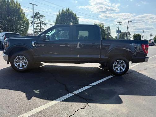 Antimatter Blue Metallic 2023 Ford F-150 XLT