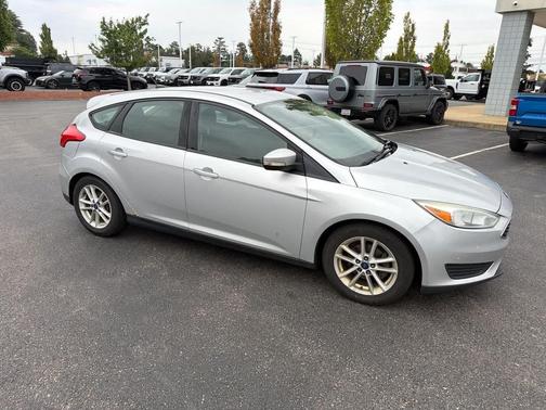 Ingot Silver 2016 Ford Focus SE