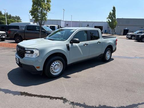 Cactus Gray 2023 Ford Maverick XL AWD SuperCrew