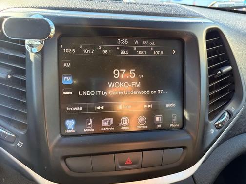 Bright White Clearcoat 2014 Jeep Cherokee Latitude