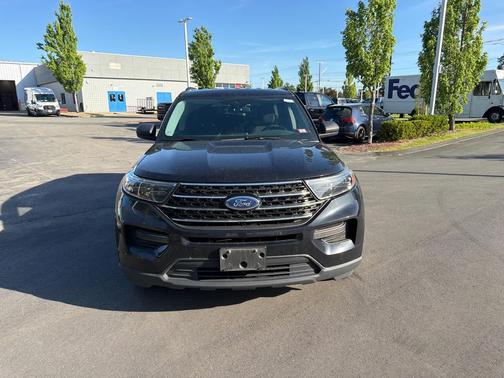Agate Black Metallic 2020 Ford Explorer XLT