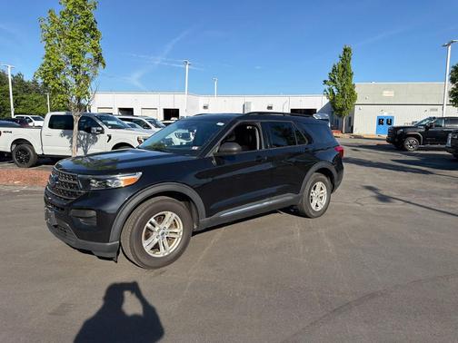 Agate Black Metallic 2020 Ford Explorer XLT