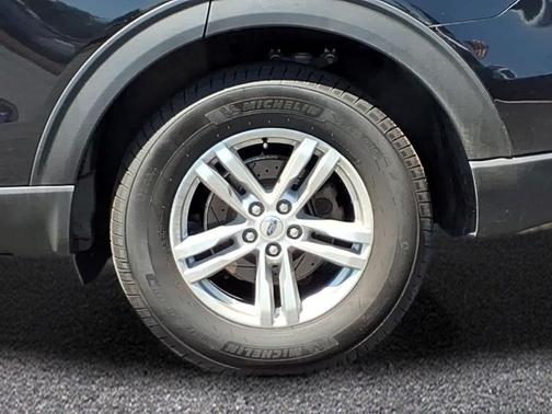 Agate Black Metallic 2020 Ford Explorer XLT
