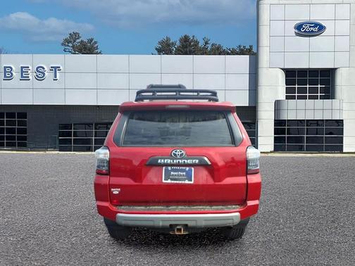 Barcelona Red Metallic 2022 Toyota 4Runner TRD Off Road
