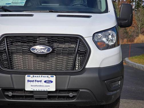 Oxford White 2026 Ford Transit-250 Base