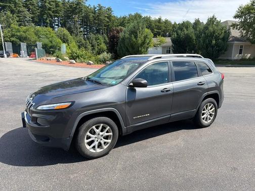 Granite Crystal Metallic Clearcoat 2016 Jeep Cherokee Latitude