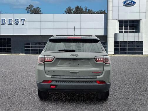 Sting-Gray Clearcoat 2022 Jeep Compass Trailhawk
