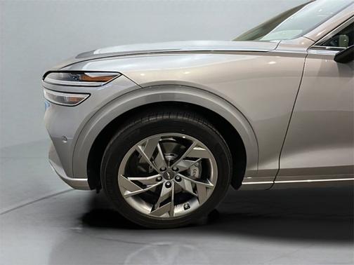 2025 Genesis Electrified GV70 Advanced