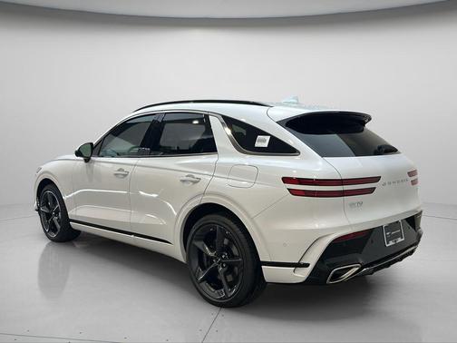 Uyuni White 2026 Genesis GV70 2.5T Sport Prestige