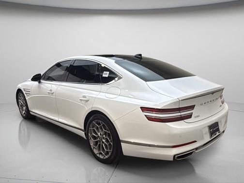 Uyuni White 2024 Genesis G80 2.5T