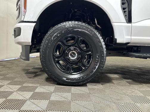 Oxford White 2026 Ford F-250 XL