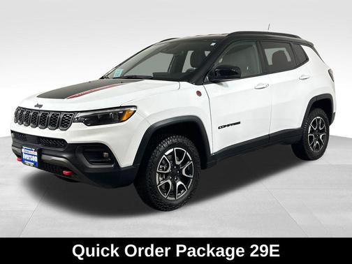 Bright White Clearcoat 2024 Jeep Compass Trailhawk
