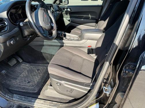 DB Black Crystal Clearcoat 2022 Dodge Durango GT