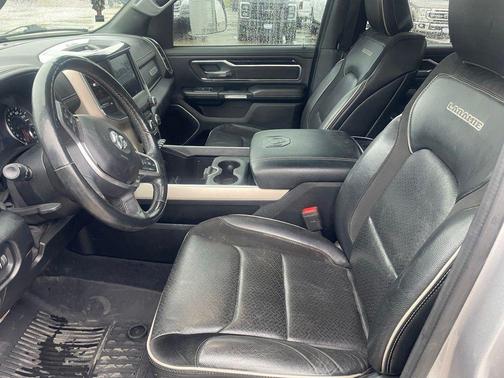 Billet Silver Metallic Clearcoat 2019 RAM 1500 Laramie