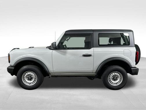 Avalanche Gray 2026 Ford Bronco Base