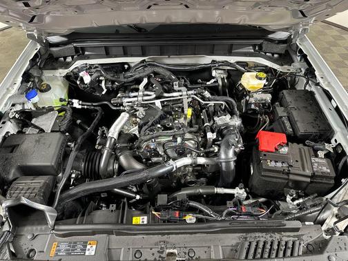 Avalanche Gray 2026 Ford Bronco Base