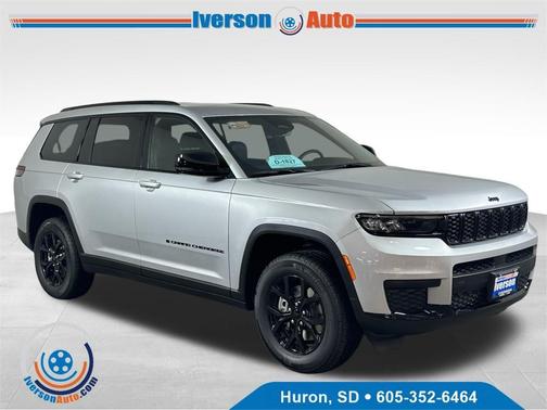 2025 Jeep Grand Cherokee L Laredo