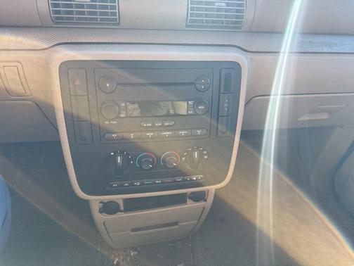 2005 Ford Freestar SES
