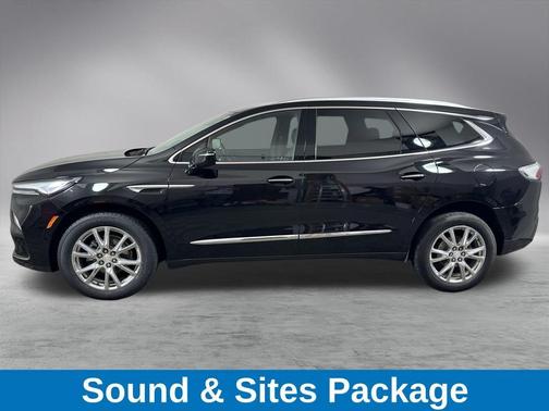 2022 Buick Enclave Essence
