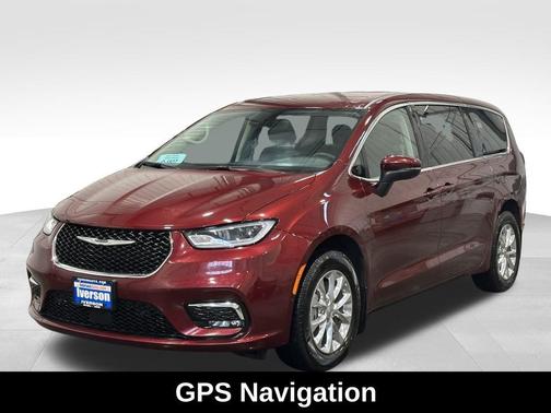 2023 Chrysler Pacifica Touring-L