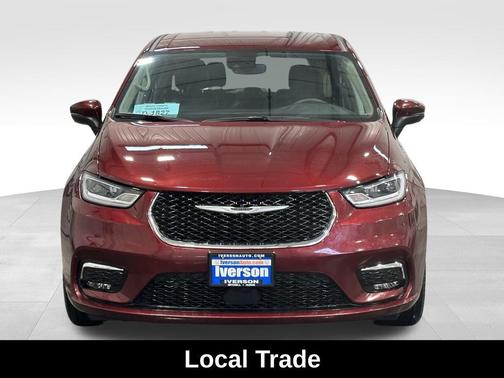 2023 Chrysler Pacifica Touring-L