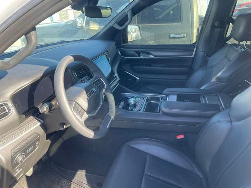 2023 Jeep Wagoneer L Series III