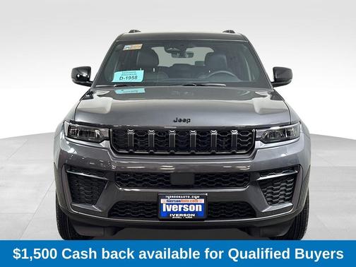 Metallic 2026 Jeep Grand Cherokee Laredo