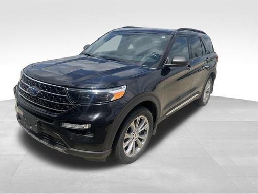 Black Metallic 2020 Ford Explorer XLT