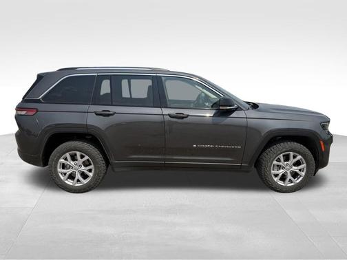 Metallic 2022 Jeep Grand Cherokee Limited