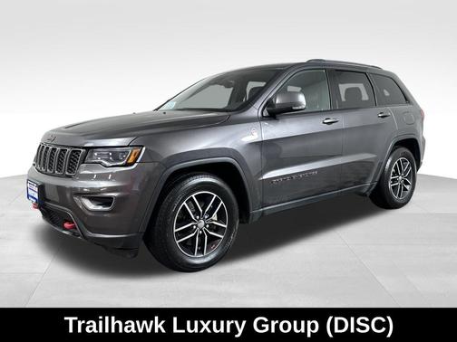Granite Crystal Clearcoat Metallic 2017 Jeep Grand Cherokee Trailhawk