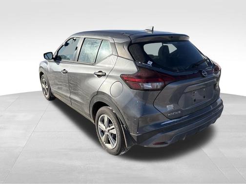 2023 Nissan Kicks S