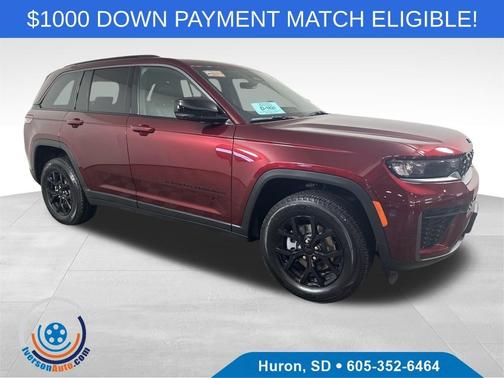 2026 Jeep Grand Cherokee Laredo