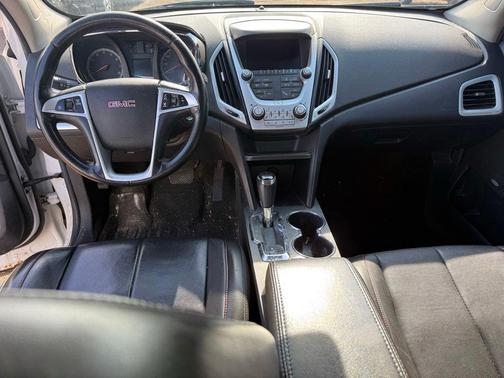 White Frost Tri-Coat 2017 GMC Terrain SLT
