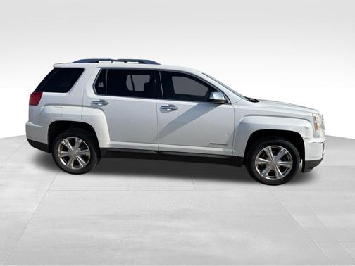White Frost Tri-Coat 2017 GMC Terrain SLT