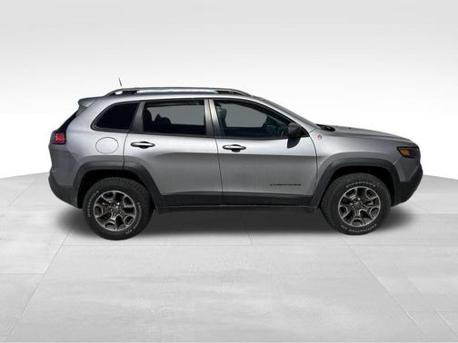 Billet Silver Metallic Clearcoat 2021 Jeep Cherokee Trailhawk
