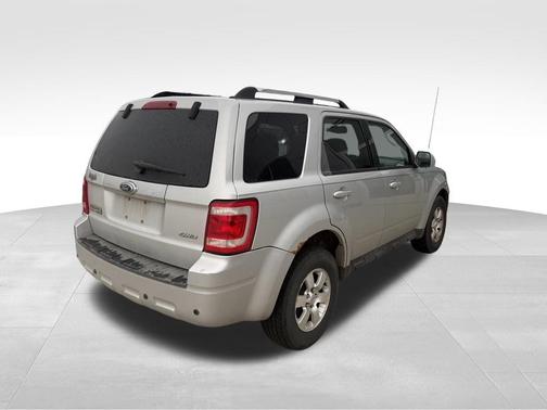 Silver 2009 Ford Escape Limited