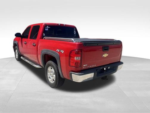 Victory Red 2011 Chevrolet Silverado 1500 LT