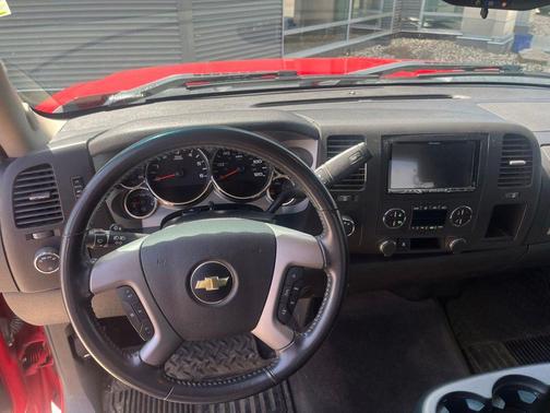 Victory Red 2011 Chevrolet Silverado 1500 LT
