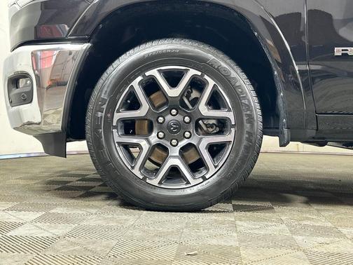 Diamond Black 2026 RAM 1500 Laramie