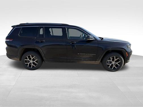Midnight Sky 2023 Jeep Grand Cherokee L Limited