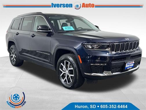 Midnight Sky 2023 Jeep Grand Cherokee L Limited