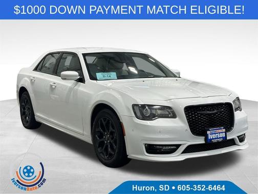 2023 Chrysler 300 Touring L