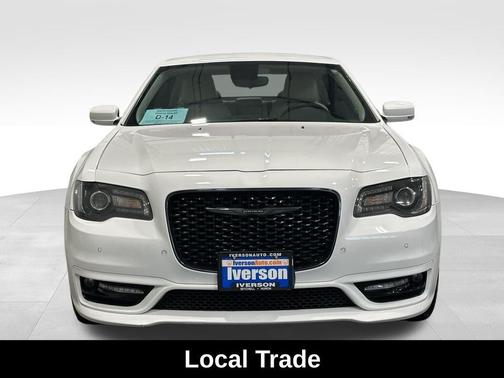 2023 Chrysler 300 Touring L