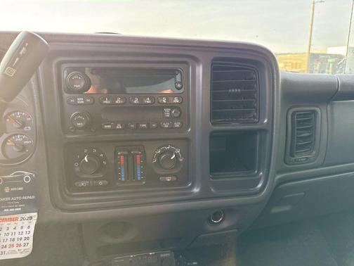 2005 Chevrolet Silverado 2500 LS H/D Crew Cab
