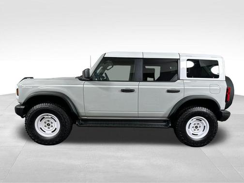 Avalanche Gray 2026 Ford Bronco Heritage Edition
