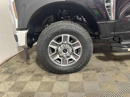 2026 Ford F-350 Lariat Super Duty